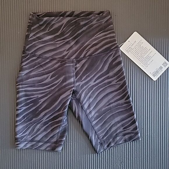 Lululemon Wunder Train HR Short 8" - Picture 2 of 7